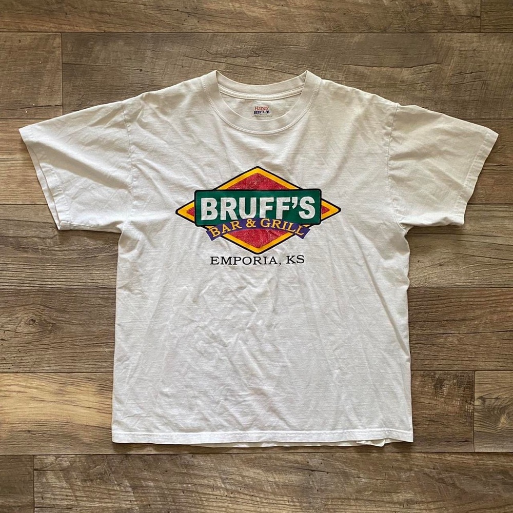 Vintage Hanes large tee Bruff’s Emporia Kansas